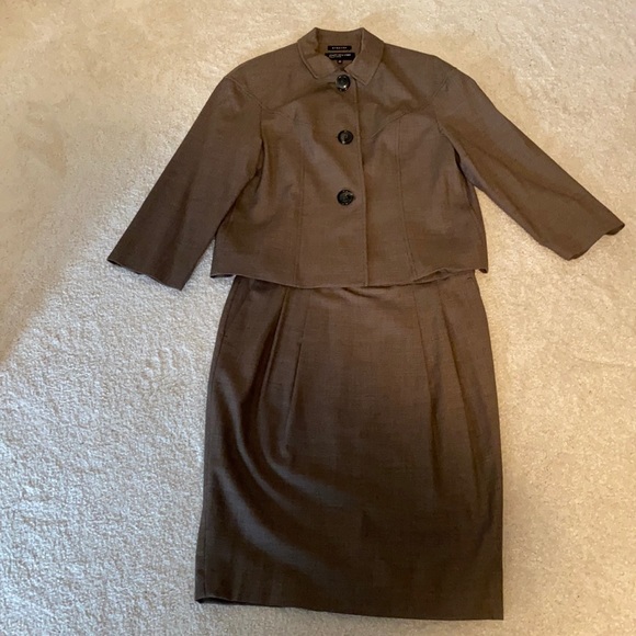 Jones New York Other - Jones New York ladies taupe suit.